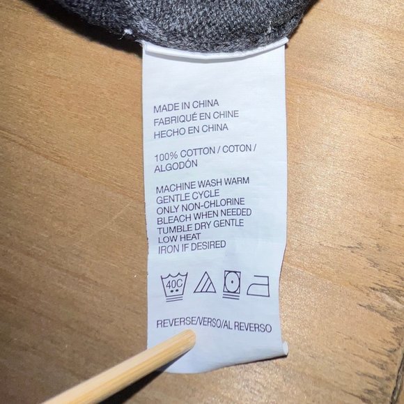 Men's Van Heusen V Neck Sweater, Black and Gray, Abstract Design, Size Large EC - Picture 9 of 12